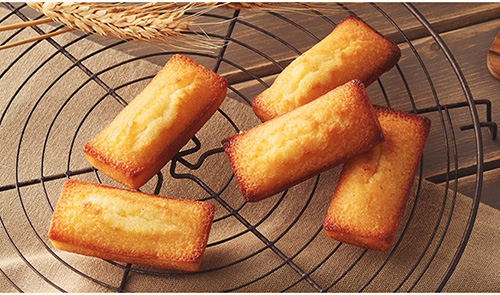 アンリ|フィナンシェ1